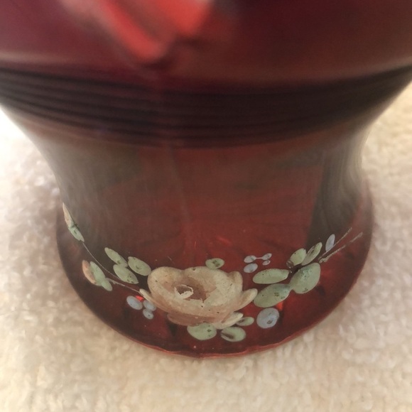 Vintage hand painted Bride’s Basket Ruby Glass - Picture 2 of 7